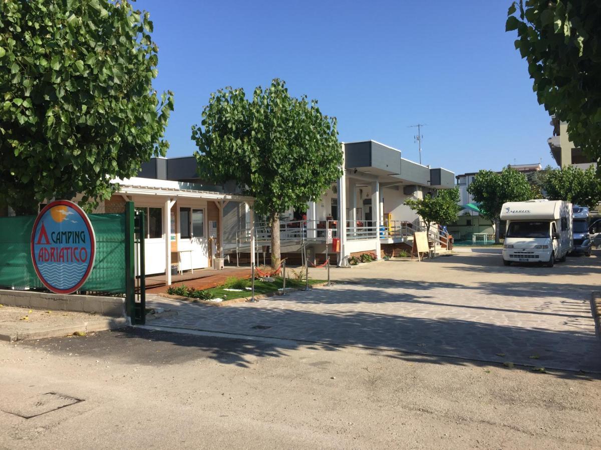 Camping Adriatico Martinsicuro Eksteriør billede